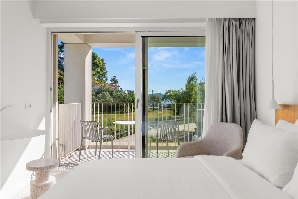 Фото Radisson Resort Plaza Skiathos