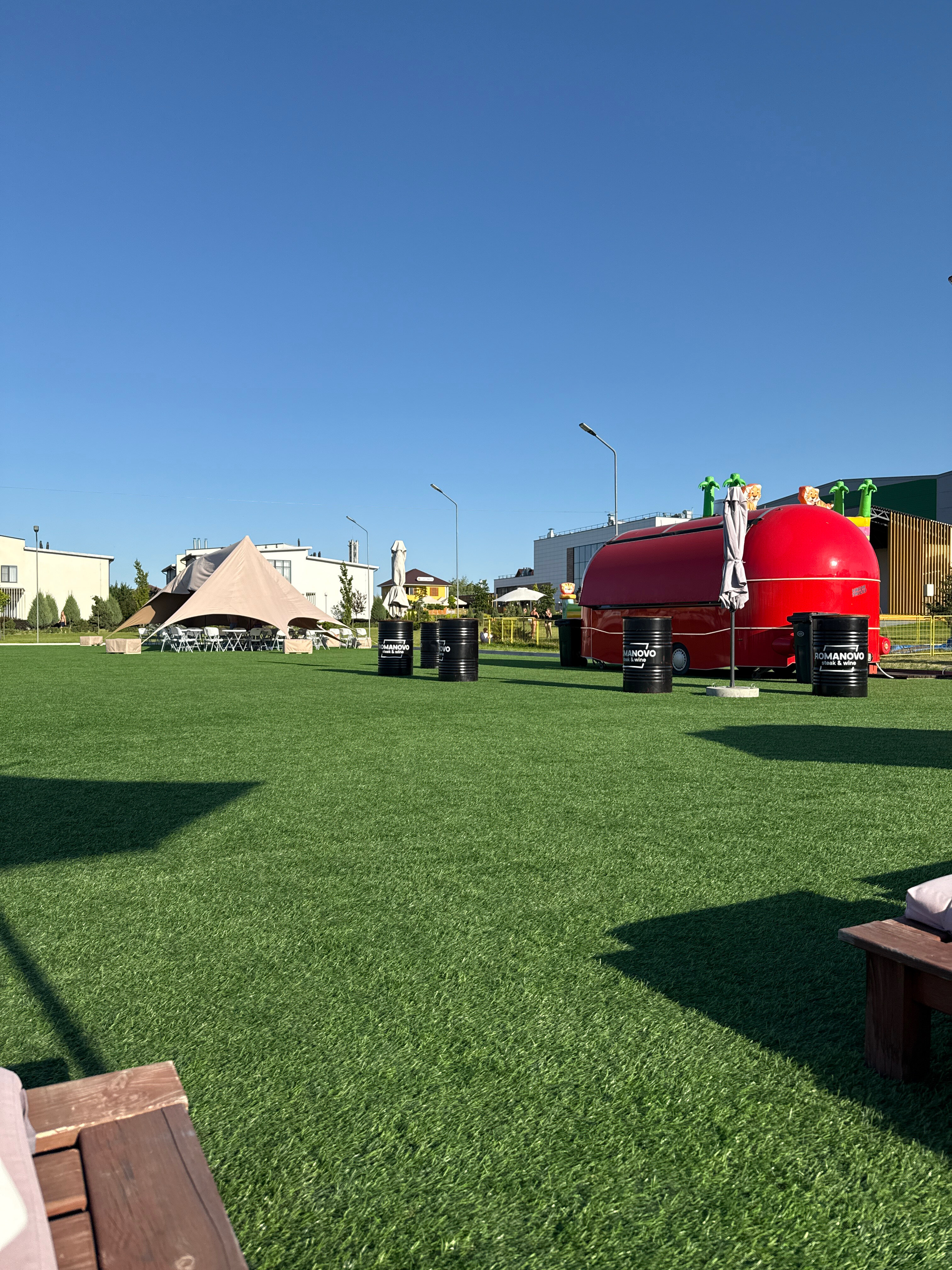 Фото Romanovo Hotel