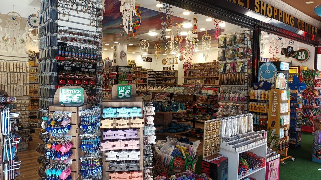 Gift and souvenir shop Cornelkumköy market hediyelik, Manavgat, photo