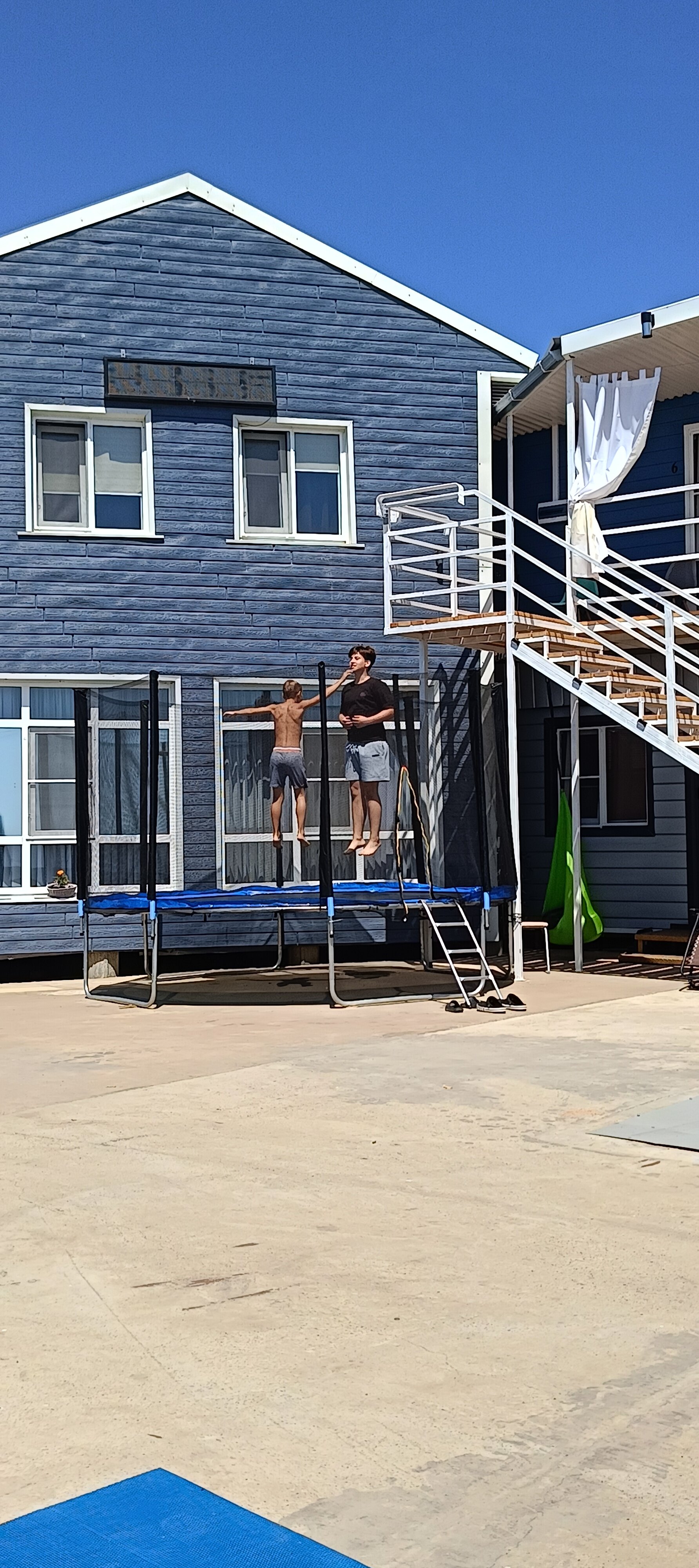 Фото Тай Вес