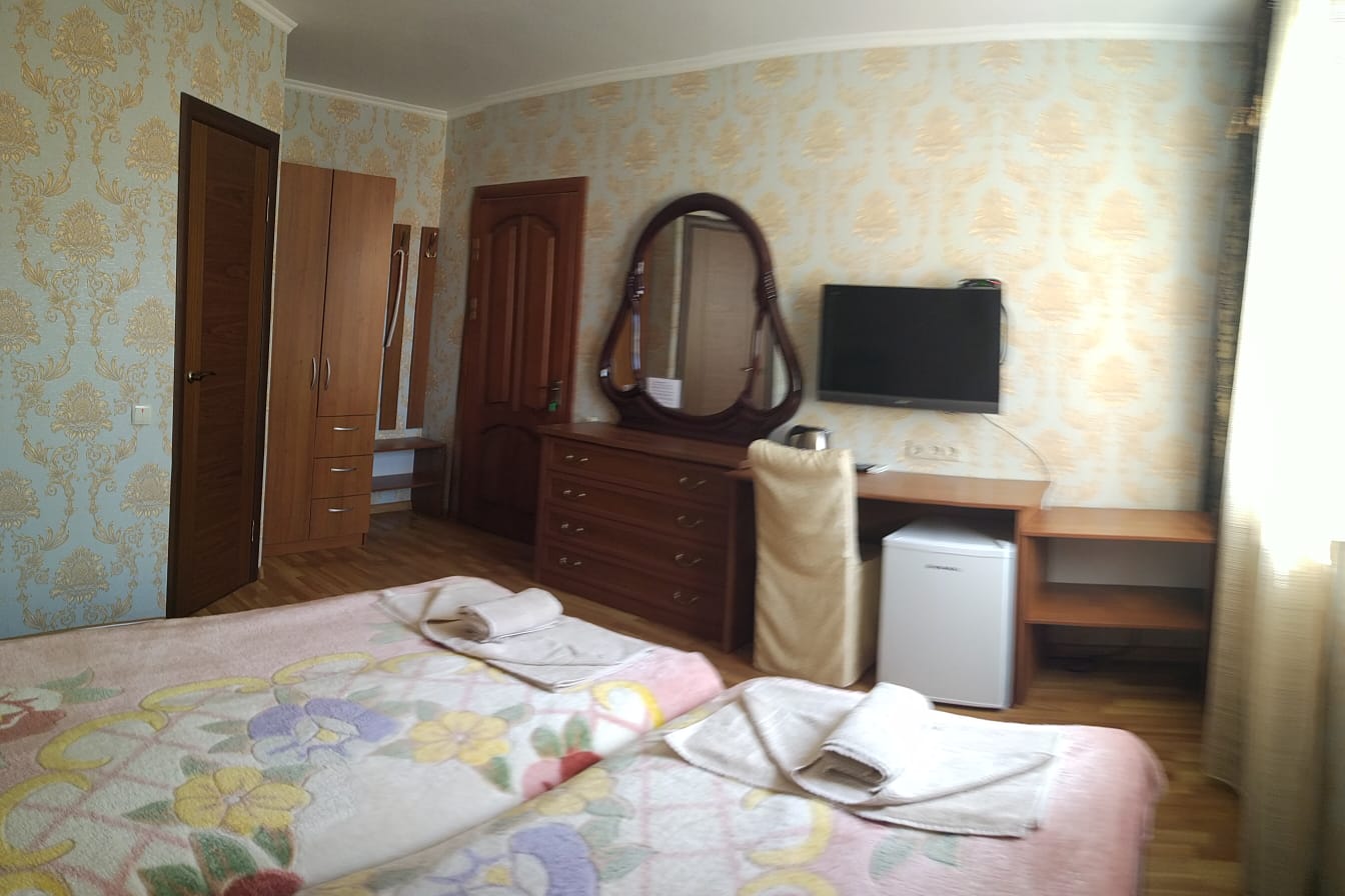 Фото Селена