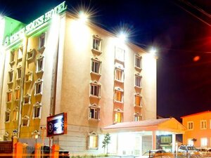 Гостиница White House Hotel