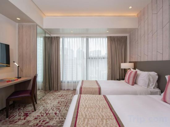 Фото Somerset Central Salcedo Makati