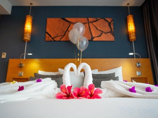 Фото Chateau Royal Beach Resort and SPA