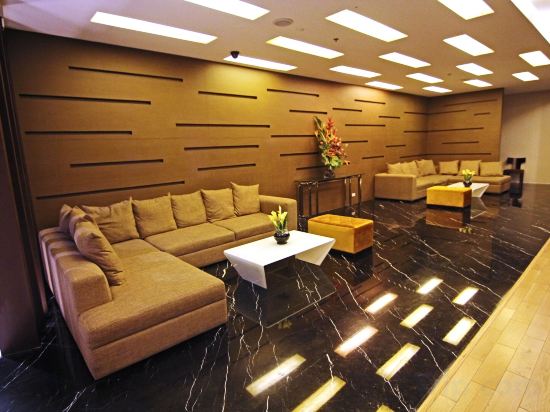 Фото Luxent Hotel