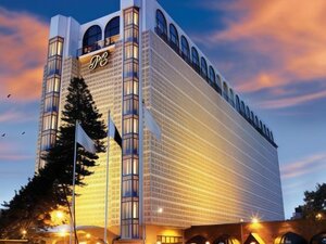 Гостиница Mövenpick Karachi