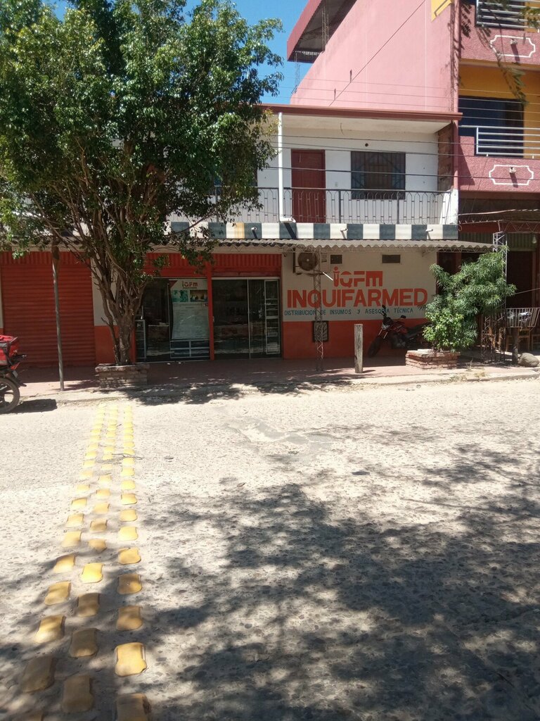 Equipment of laboratories Inquifarmed, Santa Cruz de la Sierra, photo