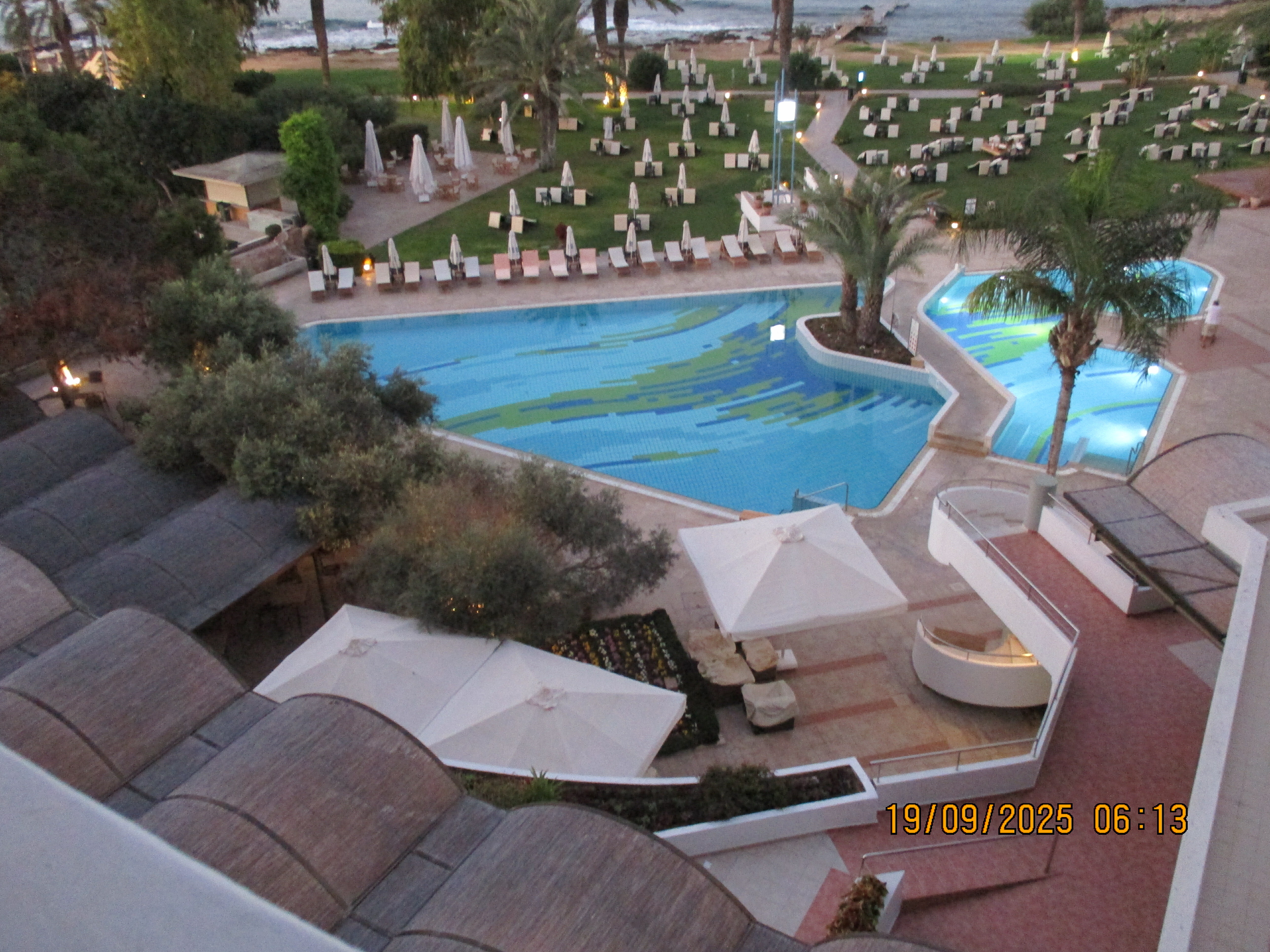 Фото Constantinou Bros Athena Royal Beach Hotel