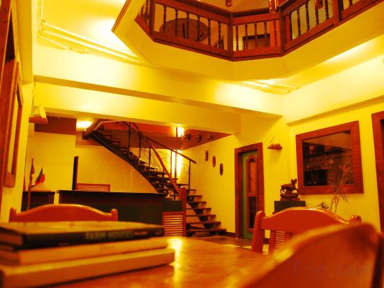 Фото Centro Mactan Suites