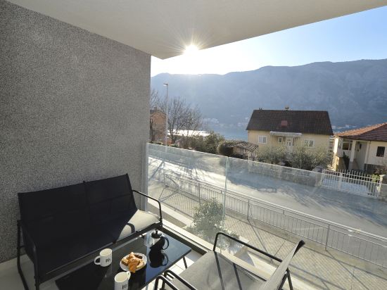 Фото Solaris Lux Apartments