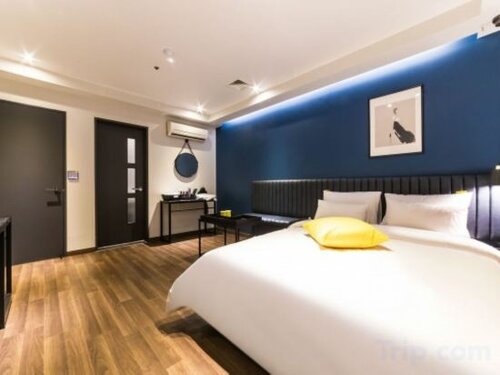 Гостиница Yellow 8 Hotel в Кояне