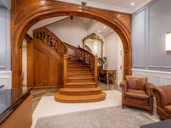 Фото Chesham Court