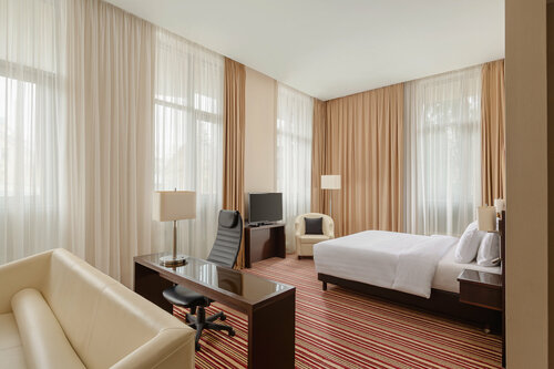 Внешний вид отеля Cort Inn Nizhny Novgorod City Center в Нижнем Новгороде, фото 2