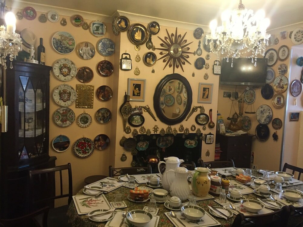 Фото Albany Hotel