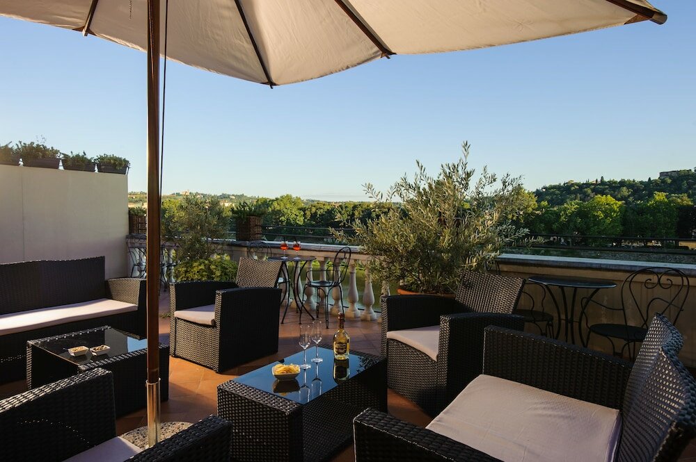 Фото Hotel Lungarno Vespucci 50