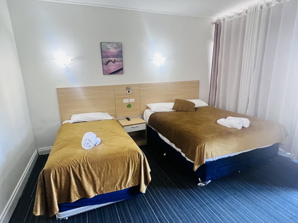 Фото Jacksons Motor Inn