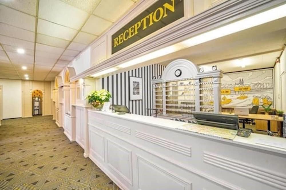 Фото Hotel Uno Prague