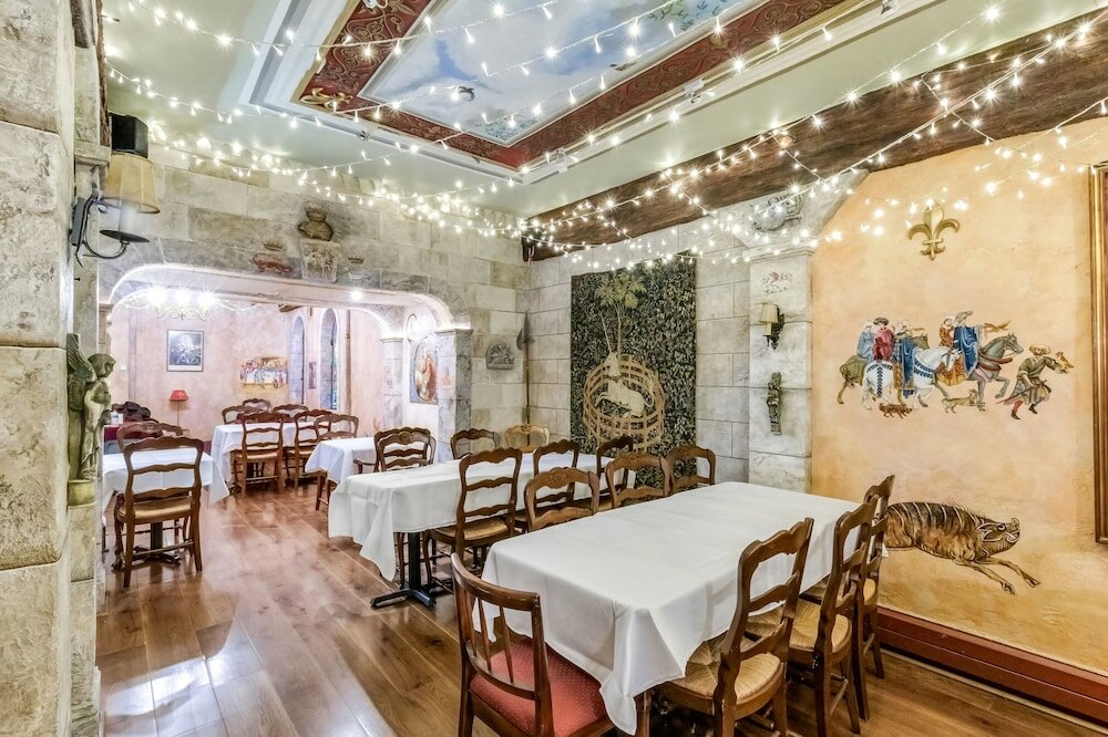 Фото Cornell Hotel de France