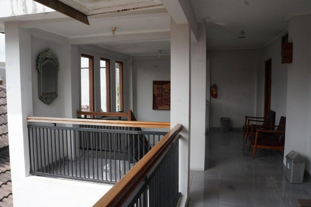 Фото Hotel Kirana