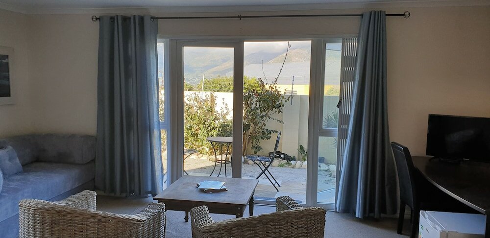 Фото Hout Bay Breeze