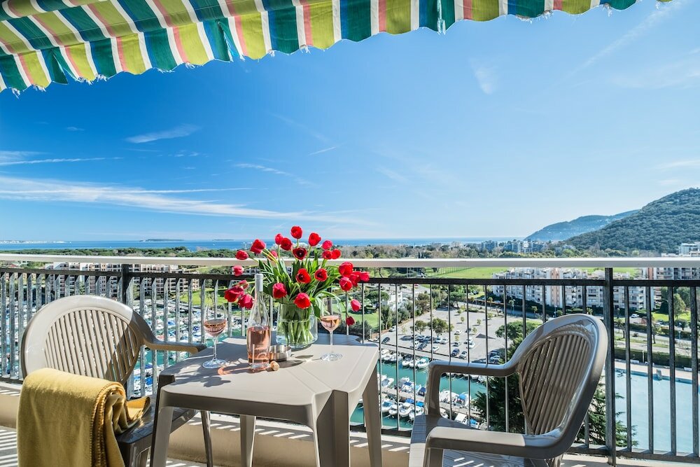 Фото Cannes Marina Residence