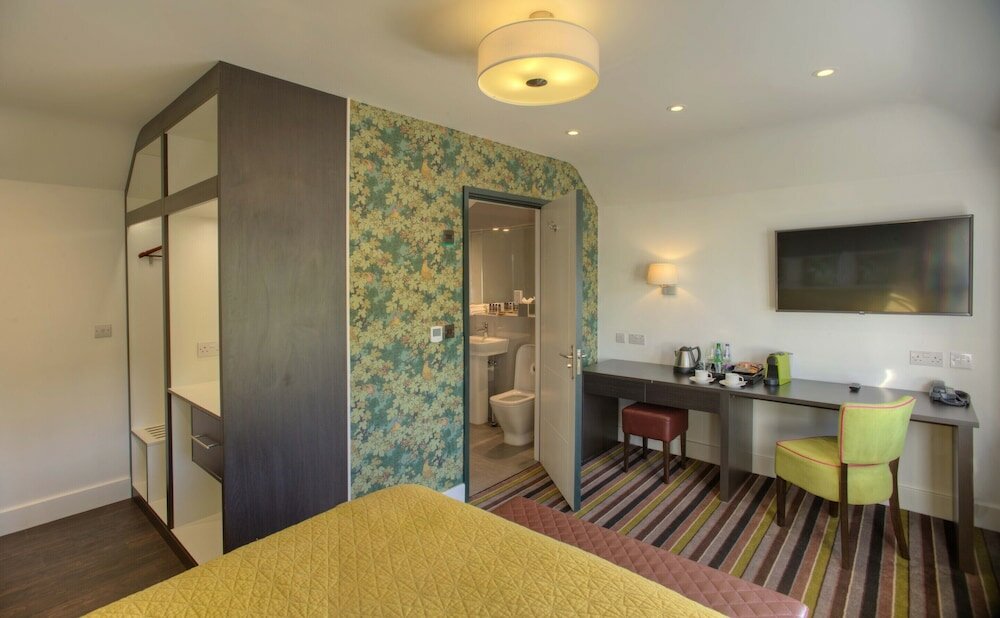 Фото Denbies Vineyard Hotel