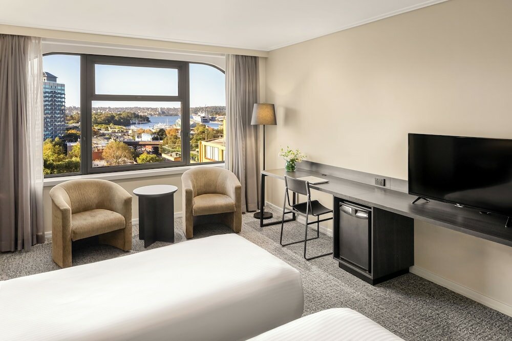 Фото The Sydney Boulevard Hotel