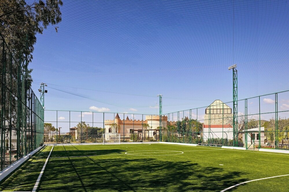 Фото Parklane, a Luxury Collection Resort & SPA, Limassol