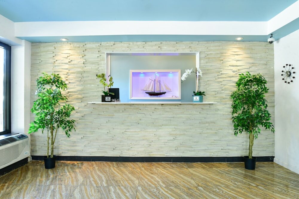 Фото The Freeport Inn and Marina