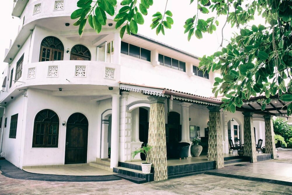 Фото Shanthi beach resort