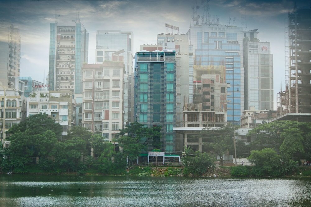 Фото Lake Wood Residency