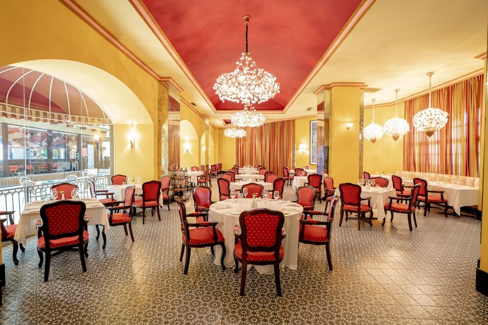 Фото Seadust Cancun Family Resort