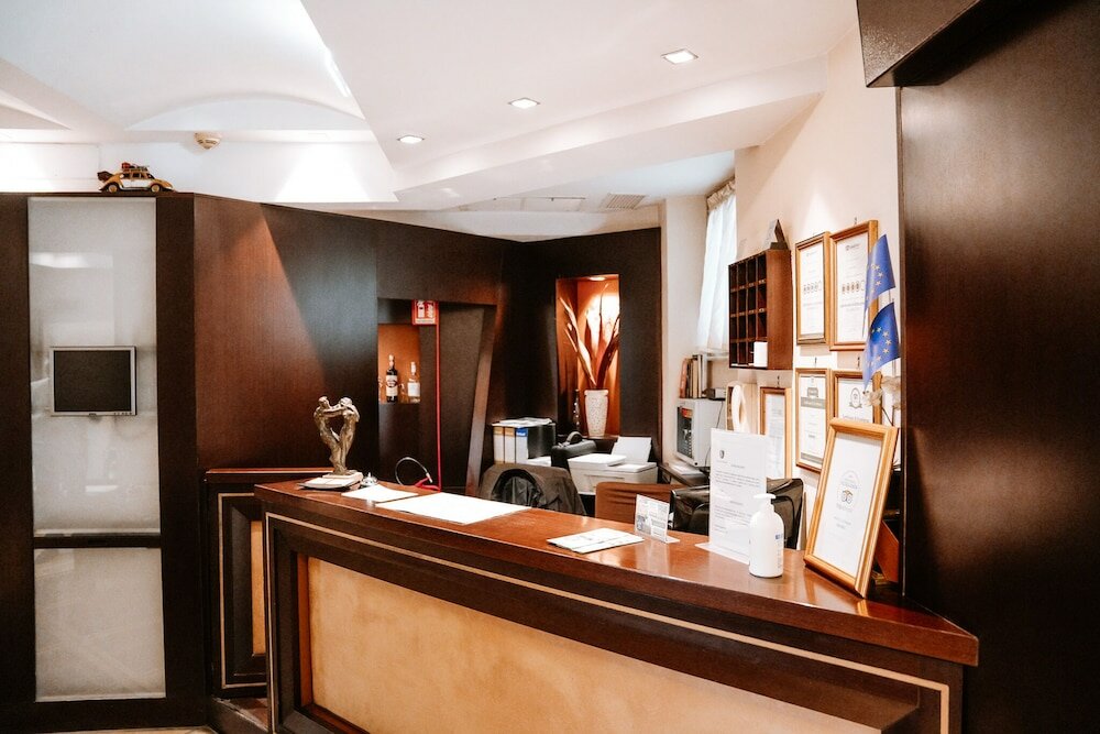 Фото Hotel Latinum