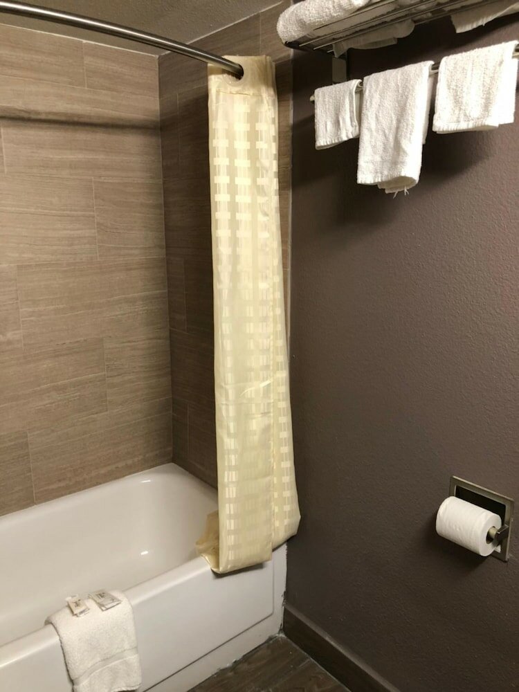 Фото Economy Inn North Randall