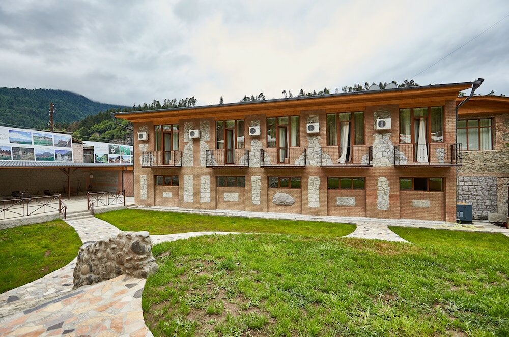 Фото Hotel Old Borjomi