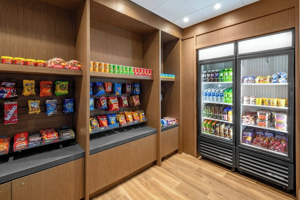 Фото Marriott Madison West