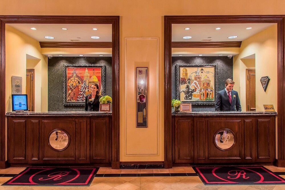 Фото The Raphael Hotel, Autograph Collection