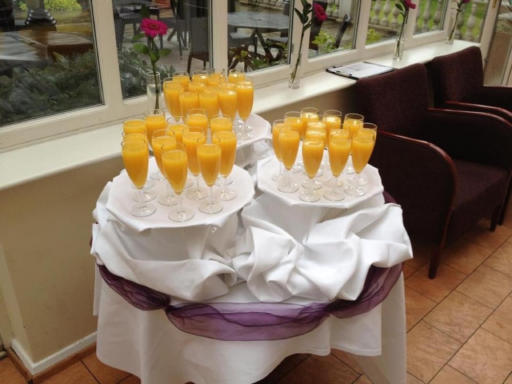 Фото Warren Lodge Hotel