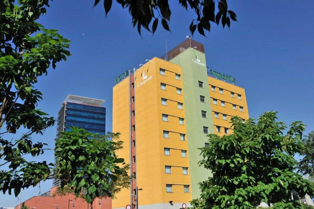 Фото Hotel Campanile Madrid - Alcalá de Henares