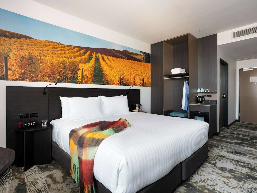 Фото Novotel Devonport