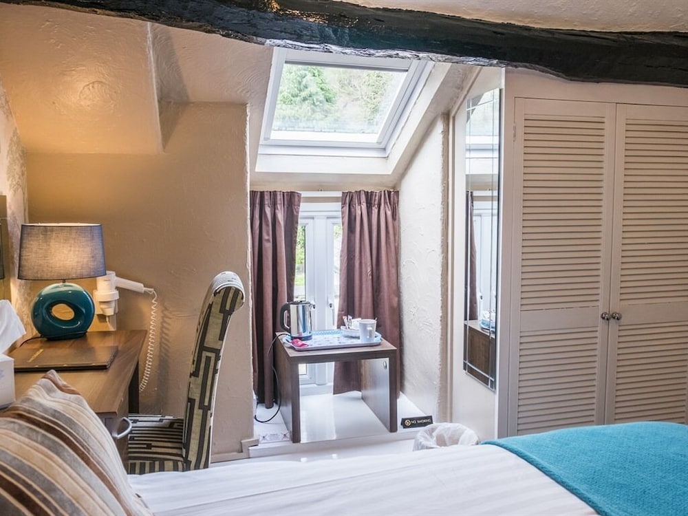 Фото Gwesty Minffordd Hotel