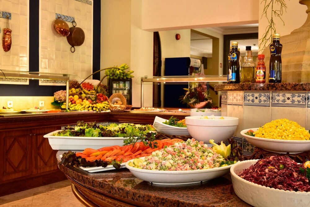 Фото Pestana Village Garden Hotel