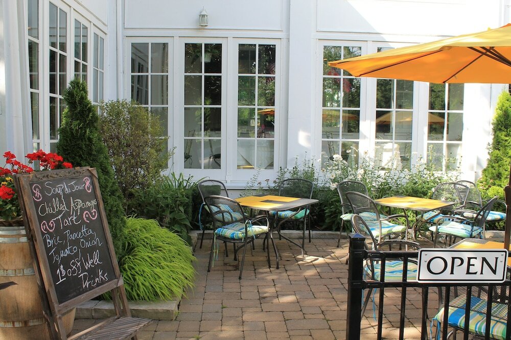 Фото The Charles Hotel