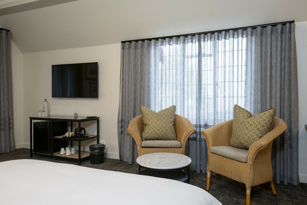 Фото Anew Hotel Hilton Pietermaritzburg