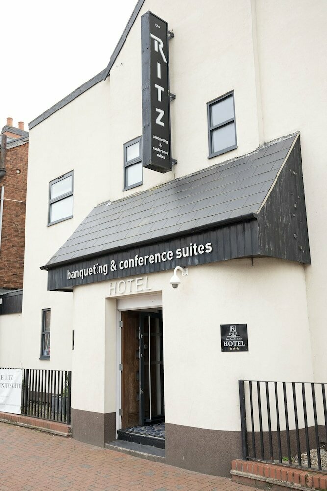 Hotel The R Inn Hotel, England, photo