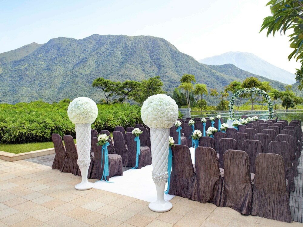 Фото Novotel Hong Kong Citygate