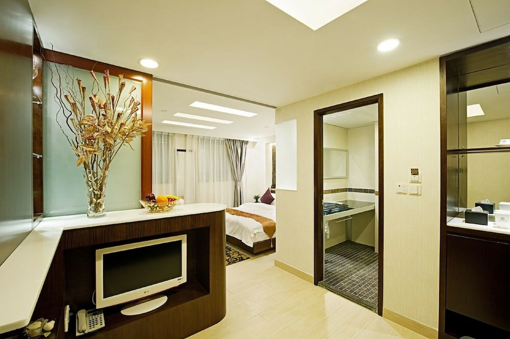 Фото Pop Inn Mong Kok