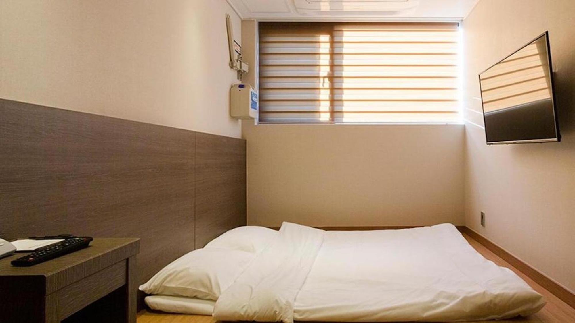 Фото Grandmillions Hotel