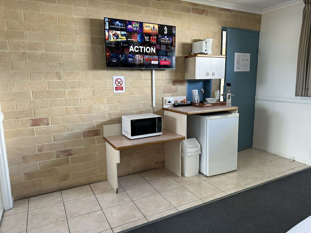 Фото Best Western Ambassador Motor Lodge