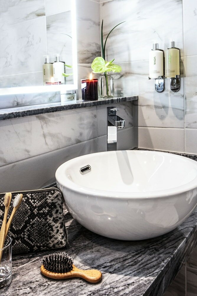 Фото The Address Connolly